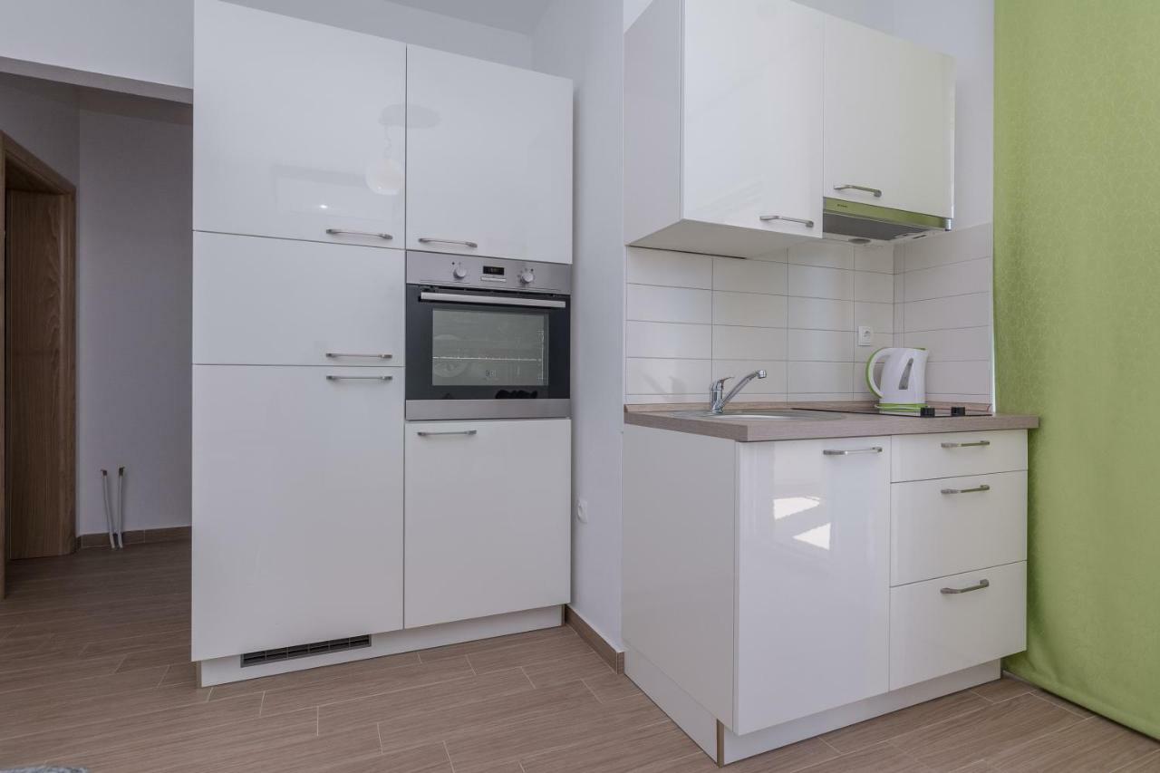Apartmani Jadranka 斯塔利格拉德-帕克利尼卡 外观 照片