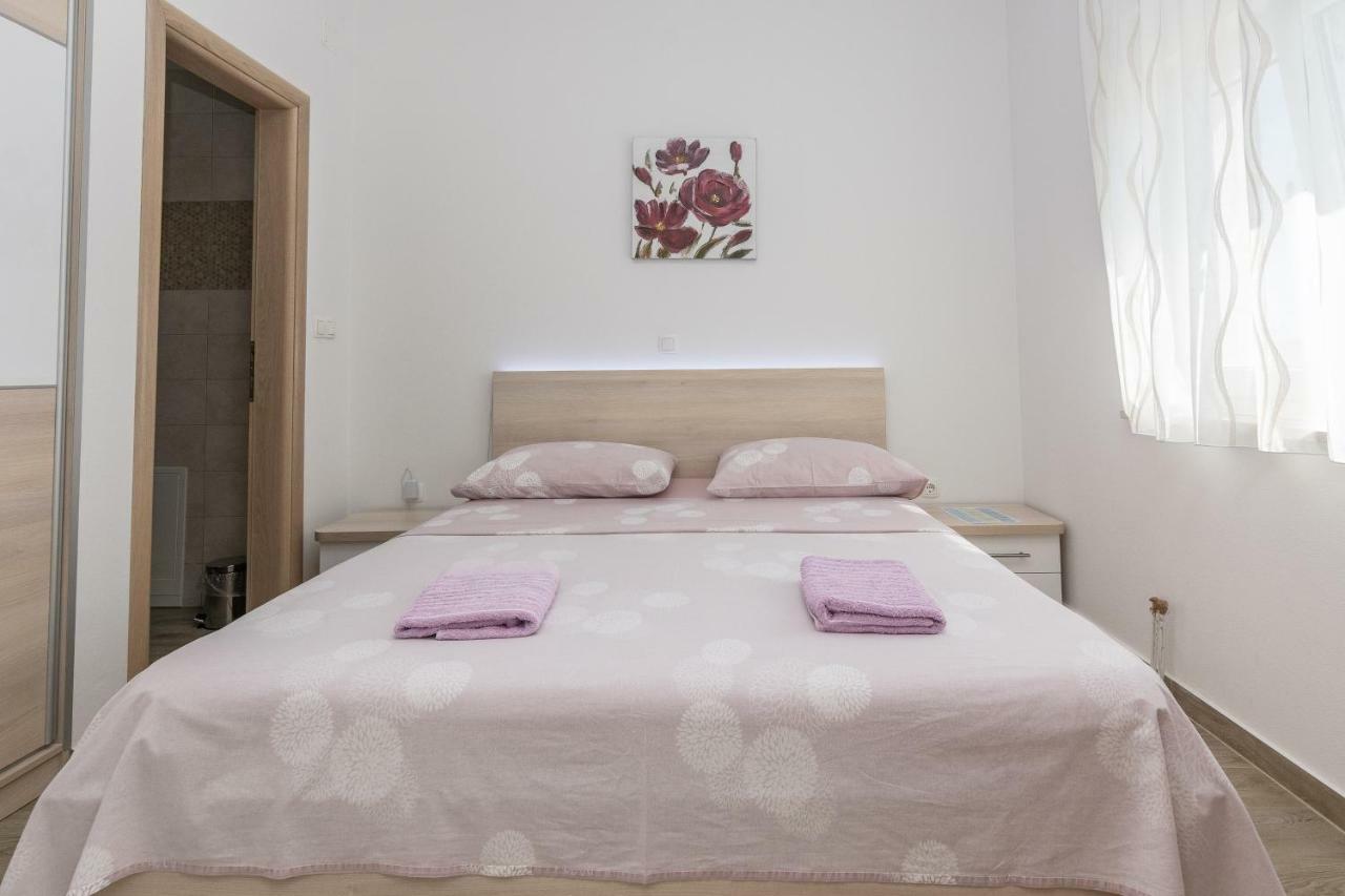Apartmani Jadranka 斯塔利格拉德-帕克利尼卡 外观 照片