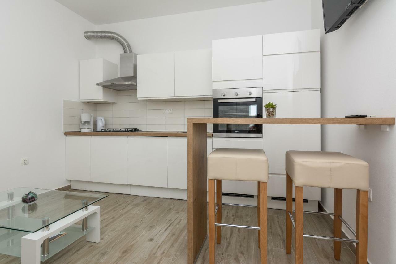 Apartmani Jadranka 斯塔利格拉德-帕克利尼卡 外观 照片