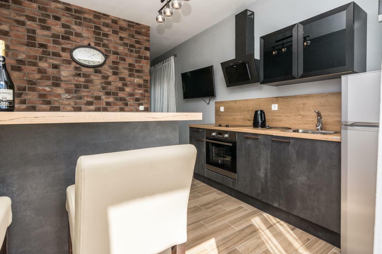 Apartmani Jadranka 斯塔利格拉德-帕克利尼卡 外观 照片